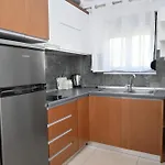 Daire Lux Apartments 2 *