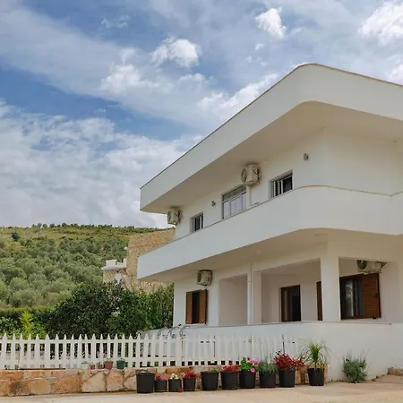 Lux Apartments 2 * Ksamil