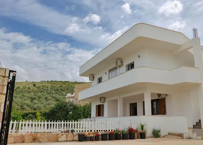 Lux Apartments 2 * Ksamil