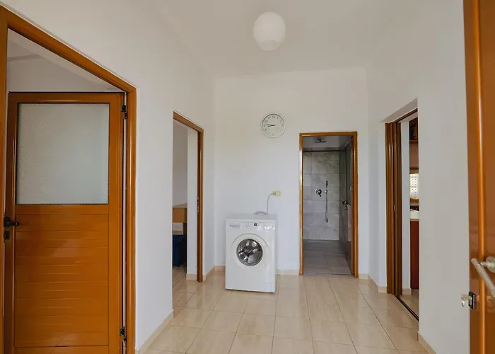Lux Apartments 2