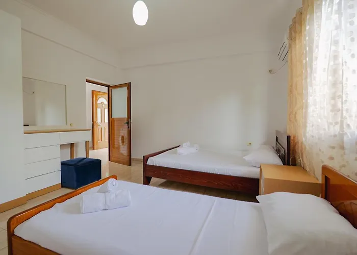 Lux Apartments 2 *