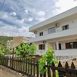 Апартаменты Lux Apartments 2 Ксамил