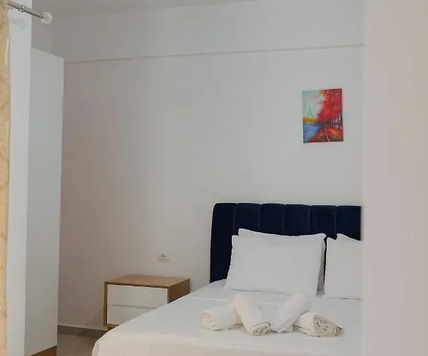 Lux Apartments 2 *